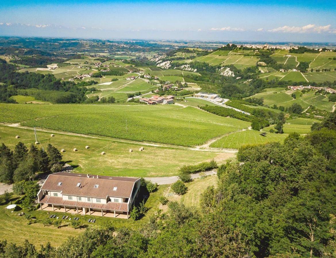 Le Sette Vie Holiday Homes in Monforte d'Alba, Langhe