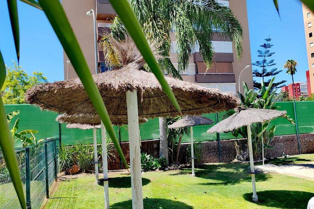 Entire apartment, Anfitriones de Glamour - Albor de Sevilla in Montequinto, Dos Hermanas