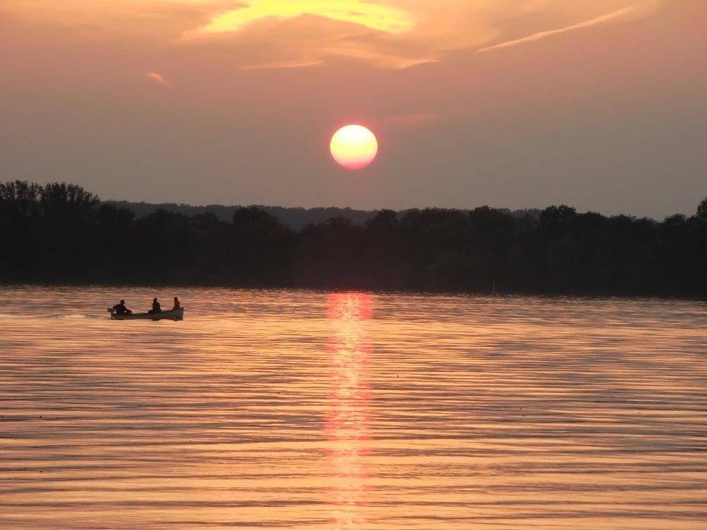 Ganze Ferienwohnung, Seegang- Fewo mit Grundstück in Flessenow, Dobin am See