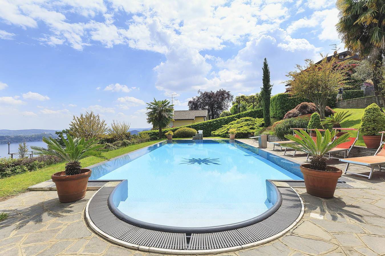 Villa für 8 Personen mit Terrasse in Nebbiuno Gemeinde, Lago Maggiore (Piemont)