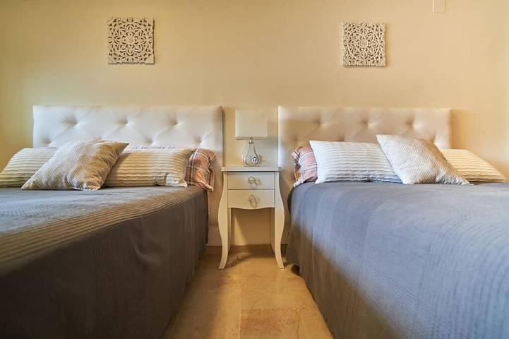 Entire apartment, Beachfront apartment, with pool and urban areas. Zarati in Isla Cristina, Costa de la Luz