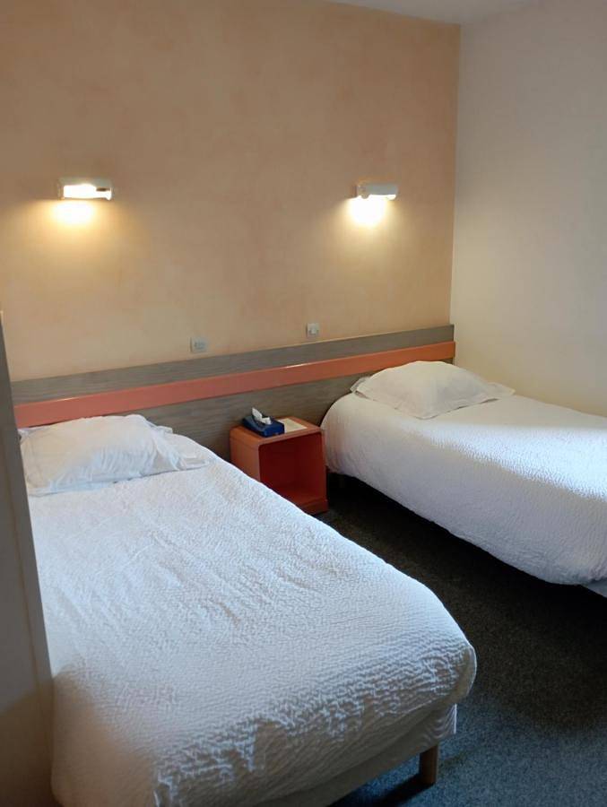 Hôtel pour 2 personnes, avec bassin pour enfant et jacuzzi ainsi que jardin et piscine à Le Vigan - 2