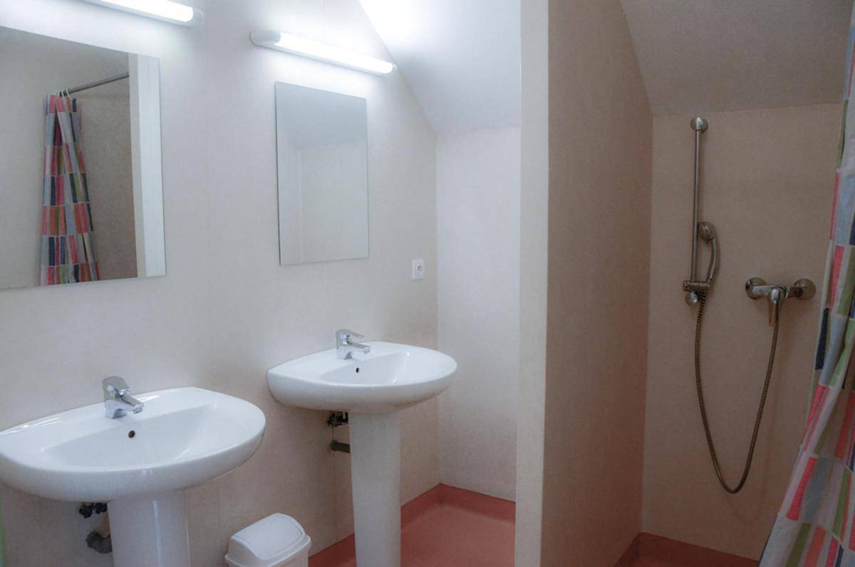 Family Room with Private Bathroom in Chichilianne, Parc naturel régional du Vercors