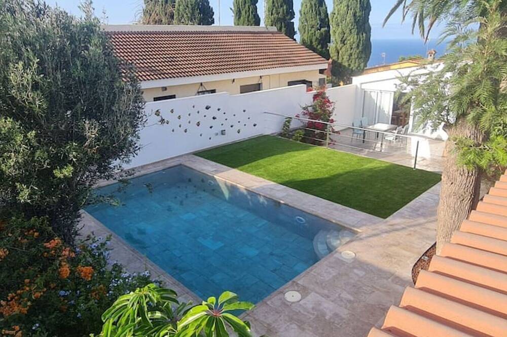 Bungalow mit Privatem Salzwasser Pool und Garten in Playa Arena Negra, Tacoronte