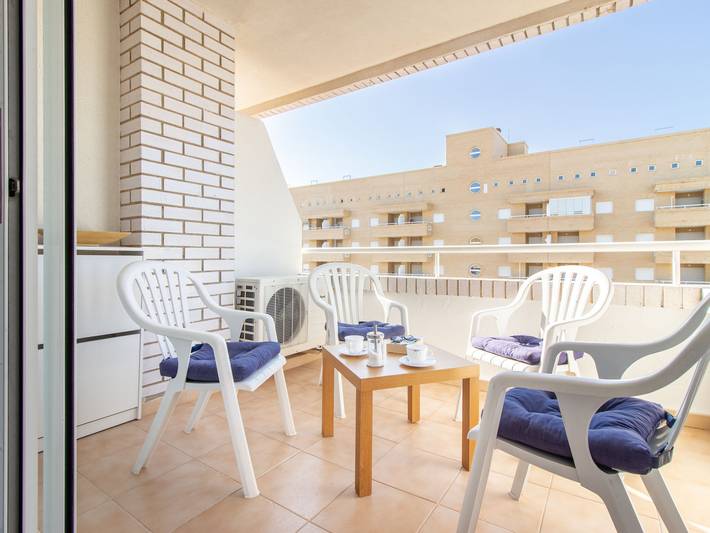 Ferienwohnung für 4 Personen, mit Terrasse und Kinderpool sowie Garten in Oropesa del Mar - 2