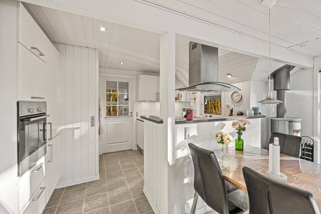 Sommerhus med sauna på ugeneret beliggenhed i Houstrup in Nørre Nebel, Varde Kommune