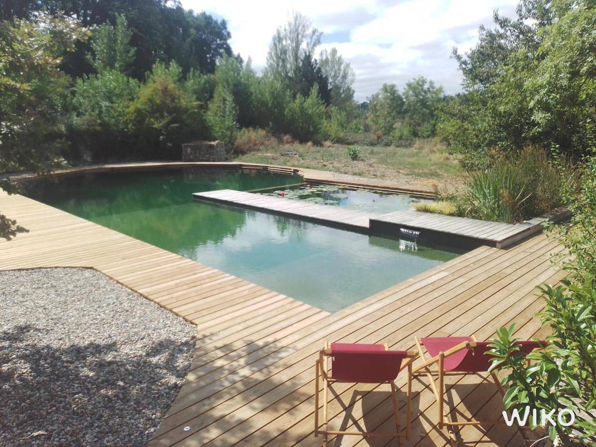 Five-Bedroom House in L'Isle-Bouzon, Gers