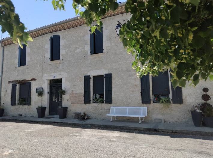 Chambre d’hôte pour 2 personnes, avec jacuzzi et jardin ainsi que sauna et piscine dans le Gers - 2