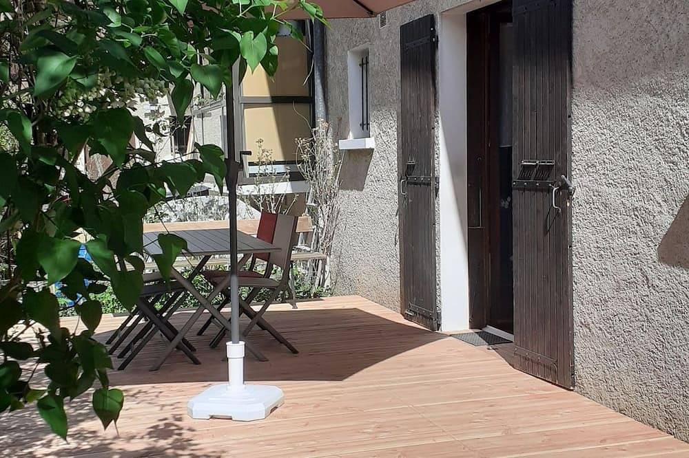 Entire apartment, Appartement Rdc De63 m² , 4 Pers à 2 pas des Commerces et Parcs de Loisir in Gap, Gap region