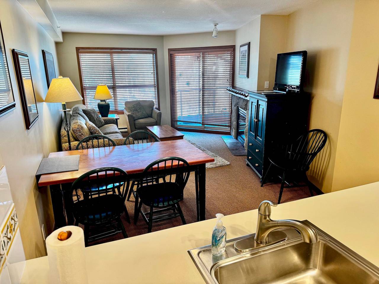 Apartamento entero, Slope side Condo True ski in ski out Pools hot tub in Whistler, Whistler Blackcomb