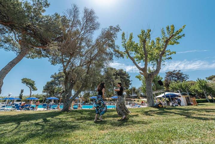 Camping für 4 Personen, mit Pool und Garten sowie Ausblick und Sauna im Salento - 3