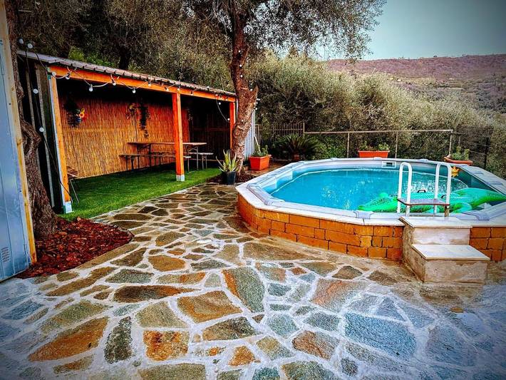 Ferienhaus für 6 Personen, mit Terrasse und Garten sowie Pool und Ausblick