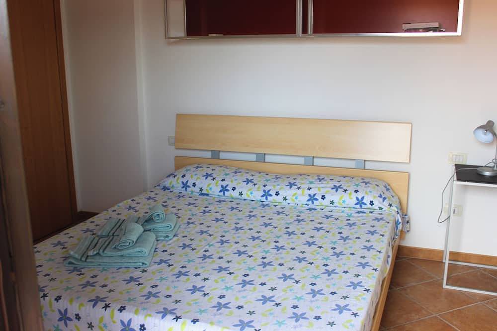 Villa In Residenz Mit Pool in Is Chillaus, Sant'Anna Arresi