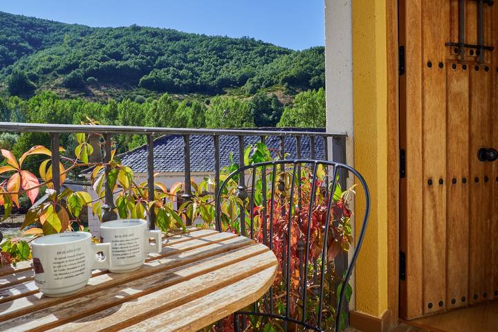 Chalet para 2 personas, con Balcón además de Jacuzzi y Jardín en Castilla y León - 3