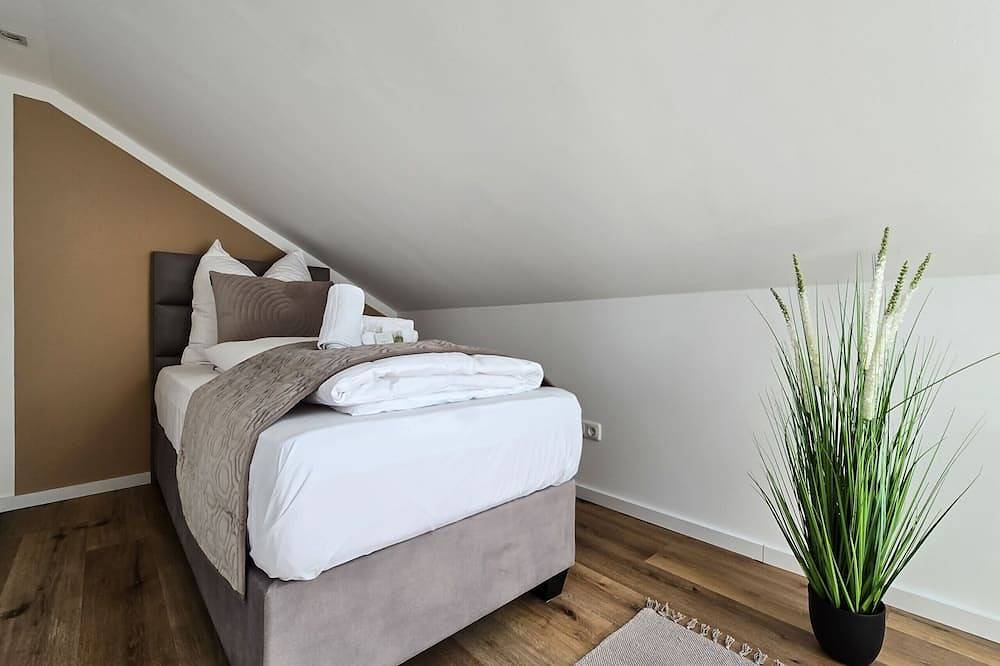 Ganze Wohnung, Alpha Apartments: Central Charm, Skylight Comfort in Dortmund, Ruhrgebiet