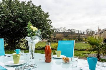 Gîte pour 2 personnes, avec jardin à Commes