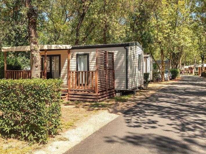 Camping pour 6 personnes, avec terrasse ainsi que sauna et bassin pour enfant à Carnac - 3