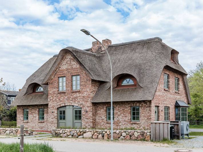 Ferienhaus für 4 Personen, mit Terrasse und Garten sowie Sauna in Borgsum - 2