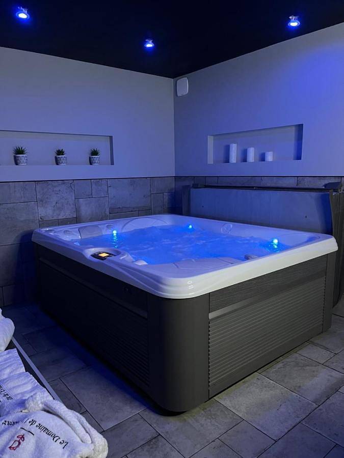 Double Room in Lestrem, Région de Béthune