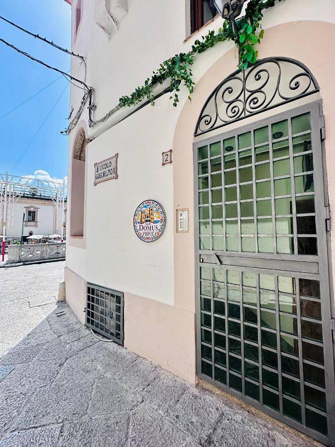 Domus Privé - Elegant Rooms with Duomo View in Monreale, Provincia di Palermo