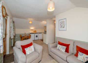 Glamping for 4 People in Devon, England, Photo 3