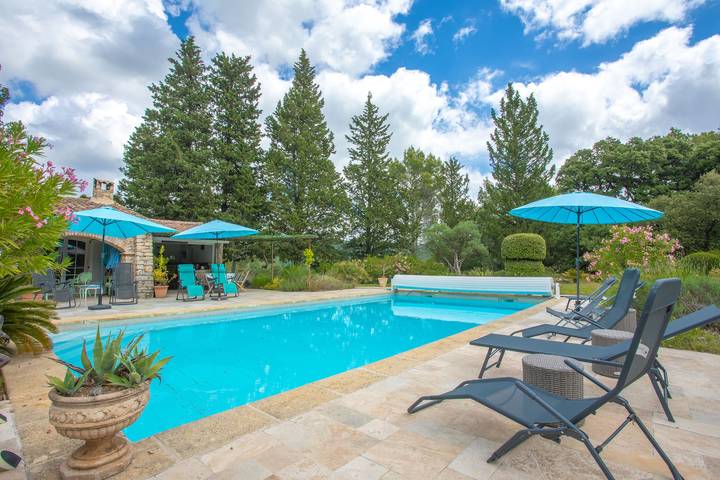 Vacation rental for 6 people, with Yard in Var