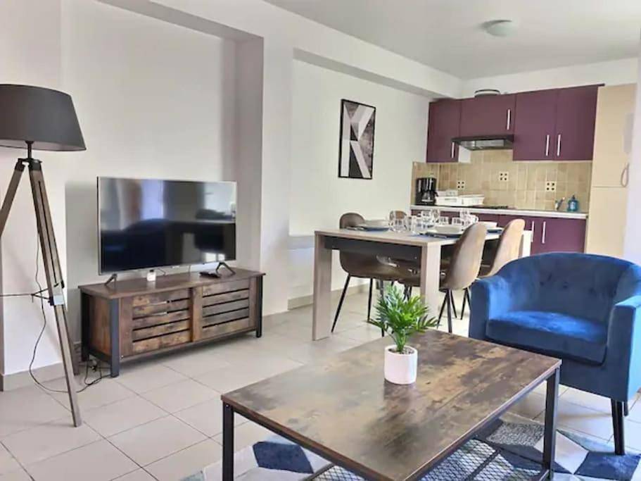 Appartement entier, Chatenay 2 in Châtenay-Malabry, Hauts-de-Seine