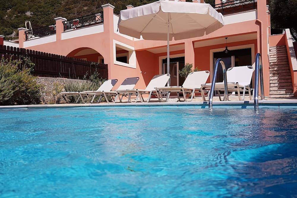 Villa pour 5 Personnes dans Mparmpati, Corfou