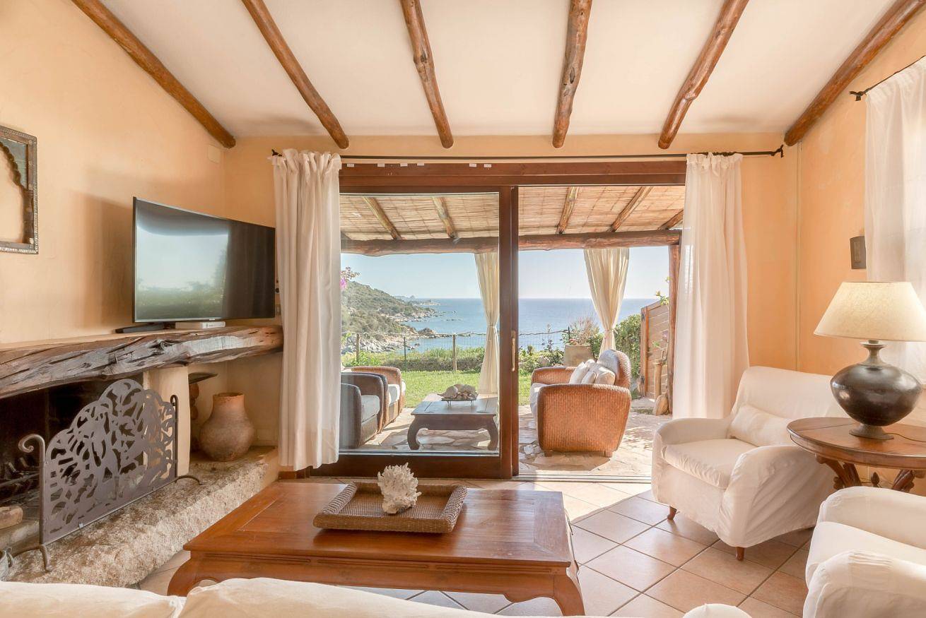 Luna Bay Home Retreat - La vostra oasi di relax a Porto Luna, a soli 2 km dal centro di Villasimius in Punta Molentis, Simius