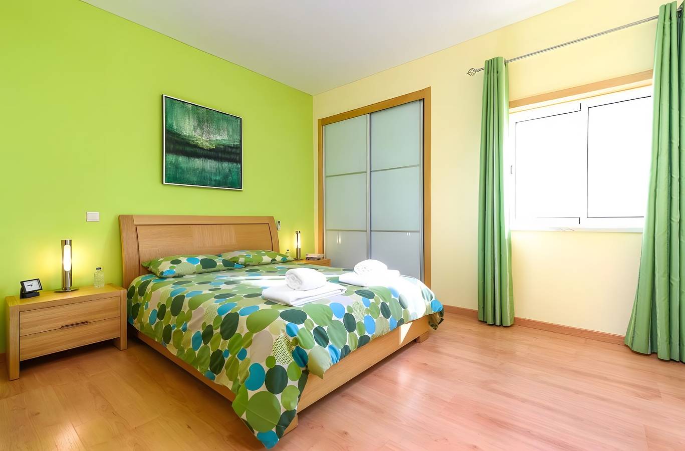 Apartamento entero, Apartamento 'Buzios - By Staywise' con piscina compartida, Wi-Fi y aire acondicionado in Praia da Rocha, Portimão