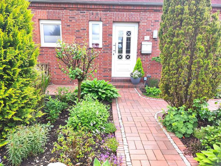 Ferienwohnung für 3 Personen, mit Terrasse und Garten in Emden