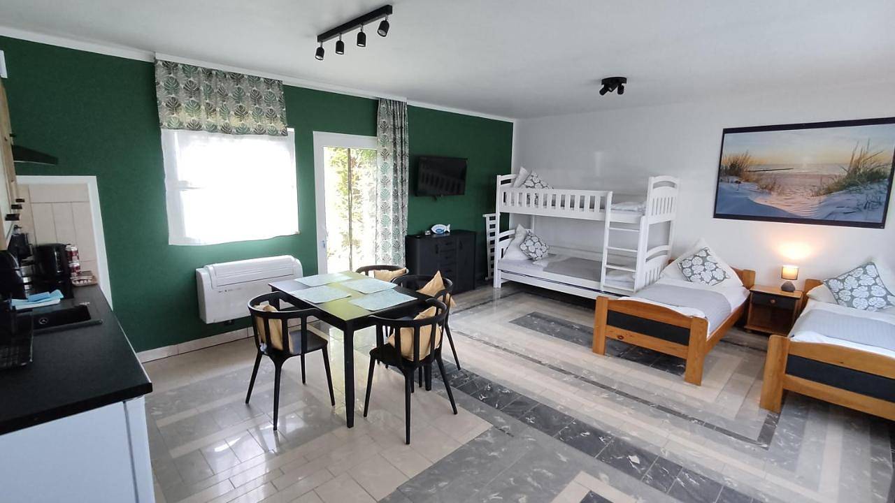 Cały apartament, Studio with Garden View in Zieleniewo, Baltic Sea Pomerania