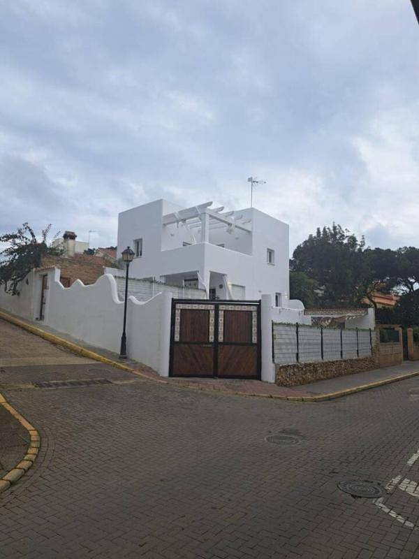 Casa rural para 7 personas, con Balcón y Terraza además de Jardín y Piscina en Moguer - 4