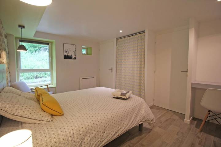 Chambre d’hôtes « Du Rez De Chaussée » avec terrasse privée, jardin commun et Wi-Fi in Bersac-sur-Rivalier, Région de Limoges