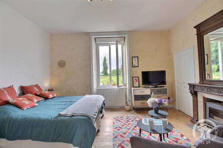 Gîte pour 2 personnes, avec Jardin et Vue dans Plévin