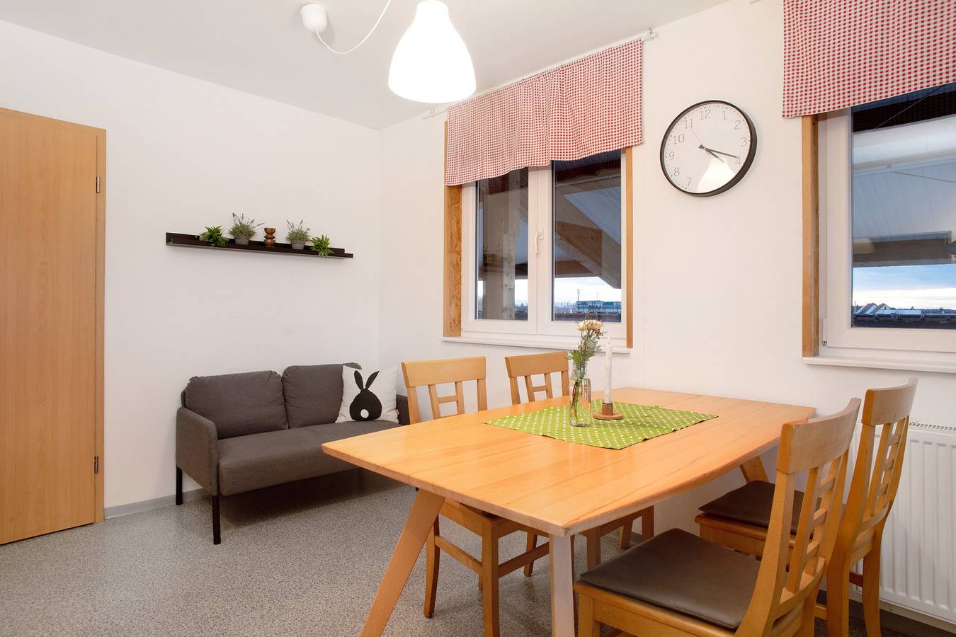 Ganze Wohnung, Ferienwohnung 'Wohnung Beim Obsthof' mit Bergblick und Wlan in Ravensburger Spieleland, Meckenbeuren