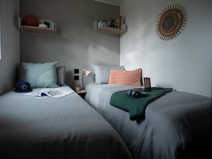 Flower Camping Vitamin - Mobilheim 6 personen - Premium 32m² (3 Schlafzimmer) + Überdachte Terrasse + Tv + Klimaanlage in Saint-Aubin-sur-Scie, Dieppe und Umgebung