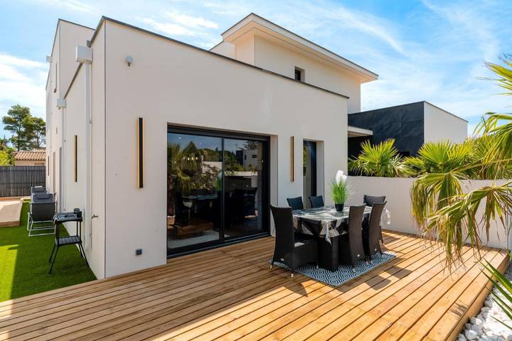 Villa pour 4 personnes, avec jacuzzi et terrasse, animaux acceptés au Grau-d'Agde - 3