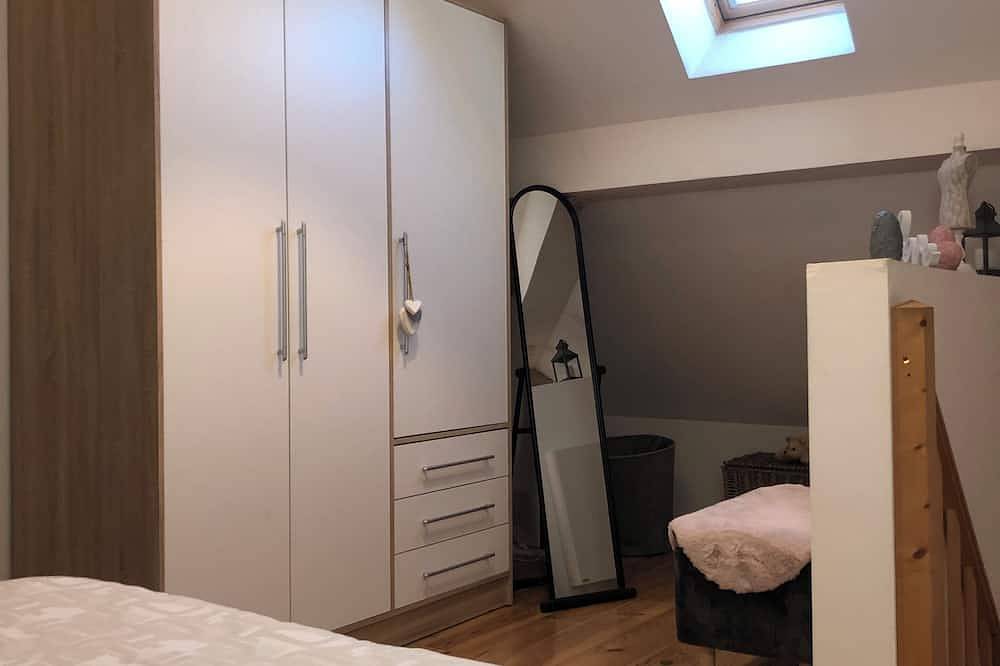 Appartement entier, \"Chez Mathilde\" Triplex meublé de tourisme classé 2 étoiles in Sainte-Croix-en-Plaine, Région de Colmar