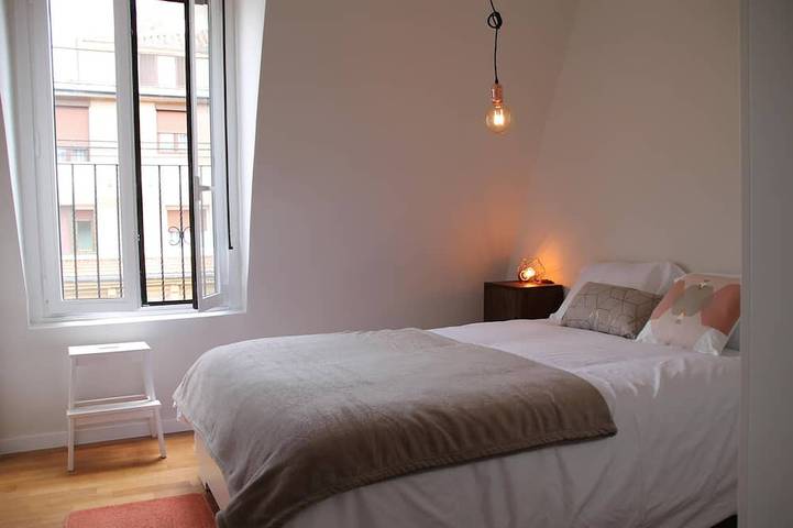 Appartamento intero, Appartamento con vista sulla cattedrale, terrazza, wifi, parcheggio incluso in Playa de la Concha, San Sebastian