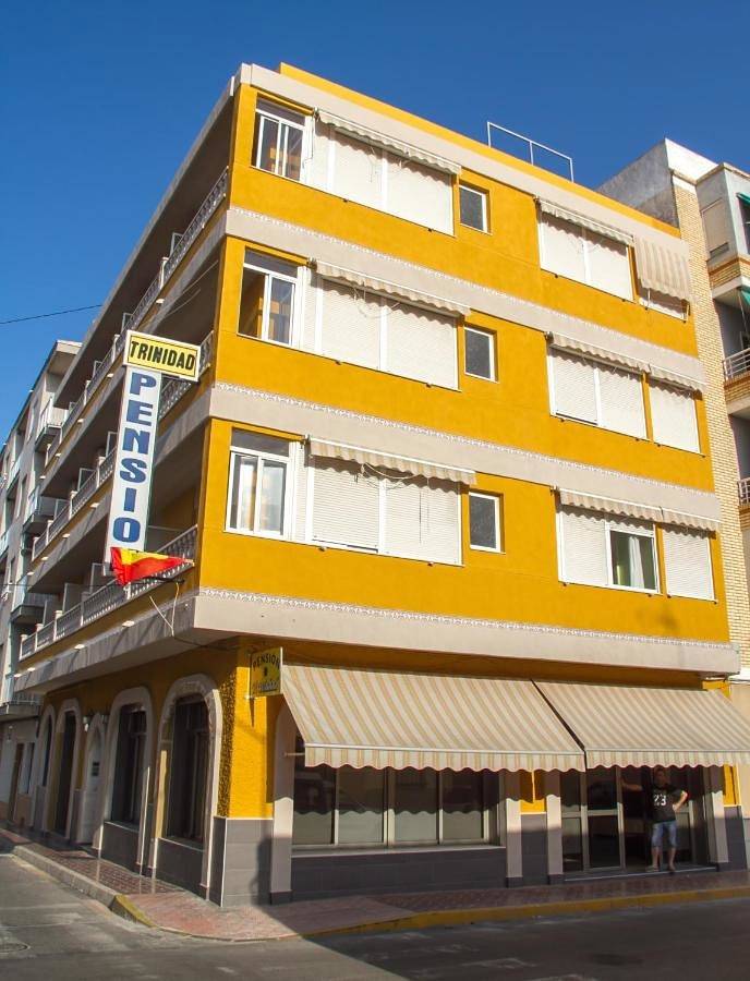 Pensión Trinidad in Playa Moncayo, Guardamar del Segura