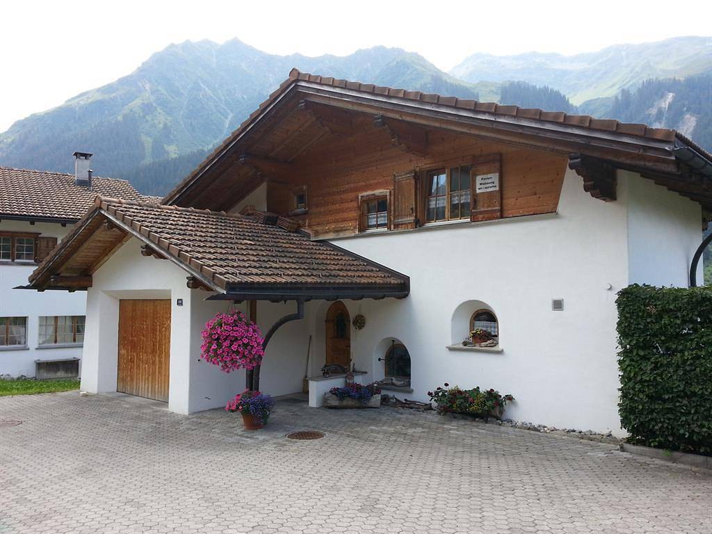 Ganze Ferienwohnung, Monbielerstrasse 210 in Klosters-Serneus, Davos Prättigau