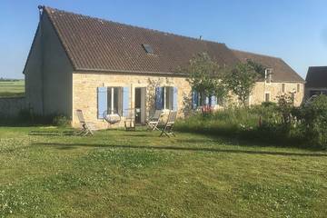 Gîte pour 8 personnes, avec jacuzzi et jardin à Bazinghen