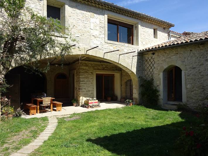 Gîte pour 8 personnes, avec jardin, animaux acceptés à Aspères