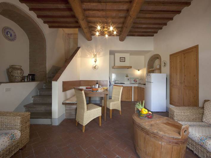 Appartamento per 5 persone, con Terrazza e Giardino nonché Piscina a Montelupo Fiorentino