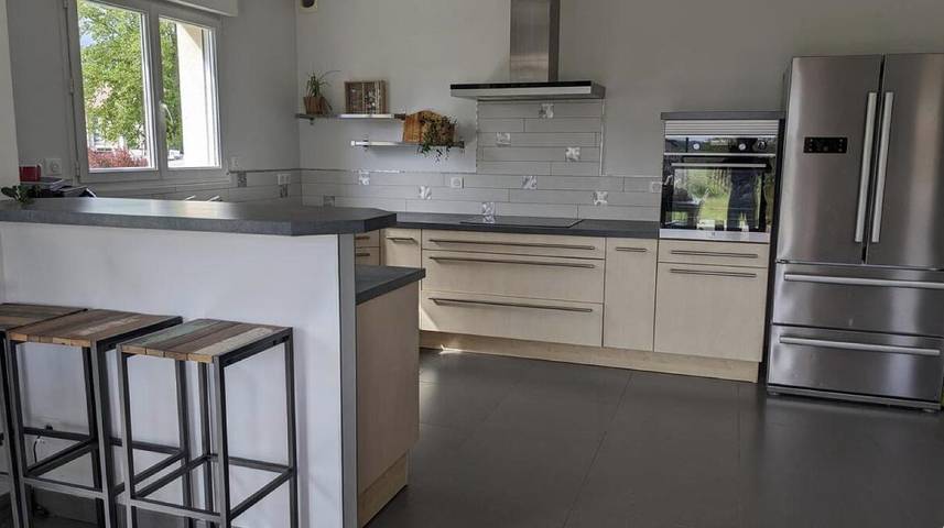 Location de vacances pour 10 personnes, avec vue ainsi que piscine et jardin, animaux acceptés dans Bray-en-Val - 4