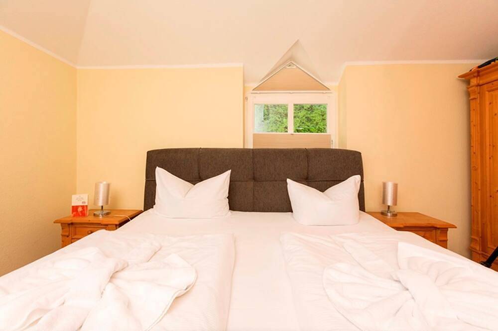 Villa Strandeck, Apt 7 - direkt am Strand, mit Ostseeblick - Whg. 7 in Ostseebad Binz, Binz