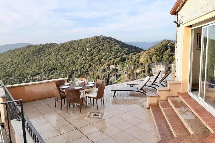 Holiday home for 10 people, with pets - 1