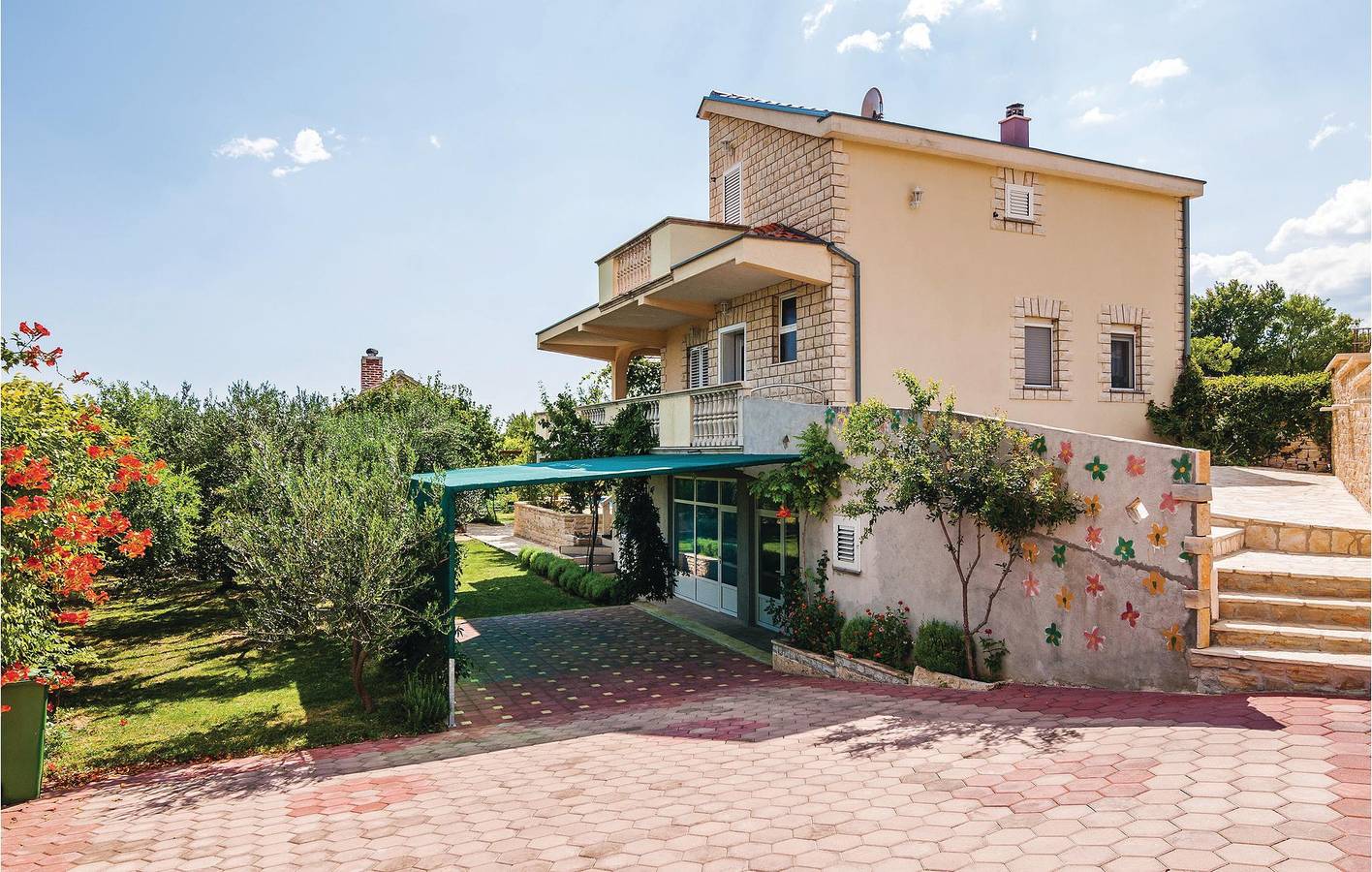 Ferienhaus für 10 Personen mit Terrasse in Grad Benkovac, Zadar