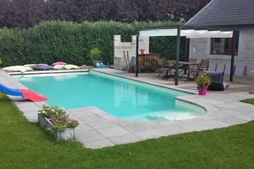 Gîte pour 9 personnes, avec piscine à Anthisnes